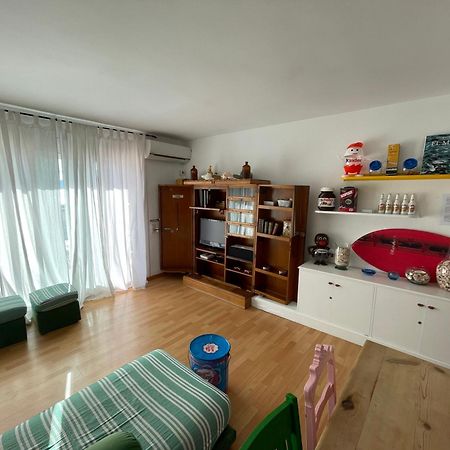 Apartamento Rits Beachfront سالو المظهر الخارجي الصورة