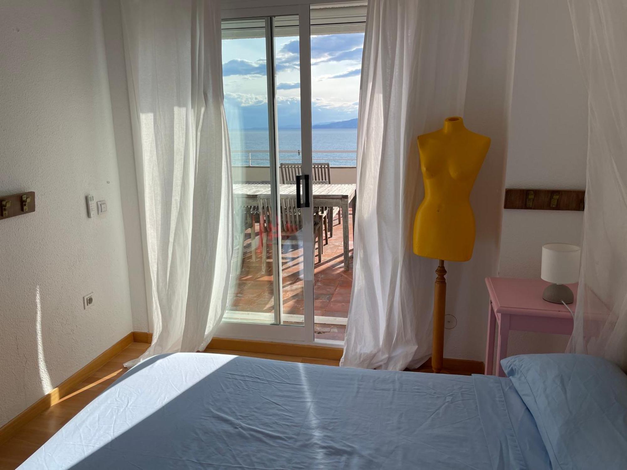 Apartamento Rits Beachfront سالو المظهر الخارجي الصورة