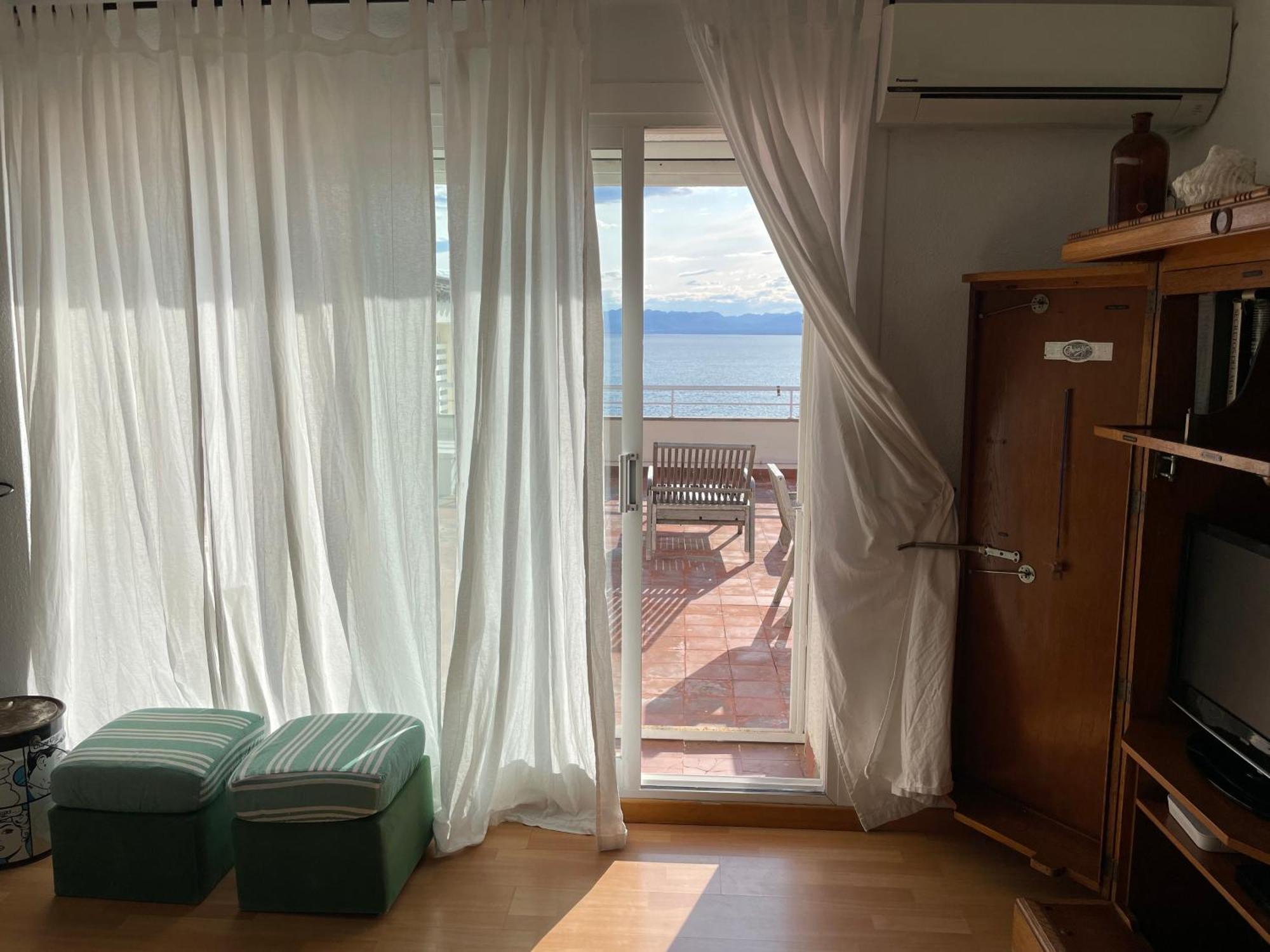 Apartamento Rits Beachfront سالو المظهر الخارجي الصورة