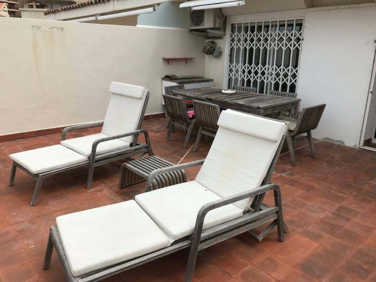 Apartamento Rits Beachfront سالو المظهر الخارجي الصورة